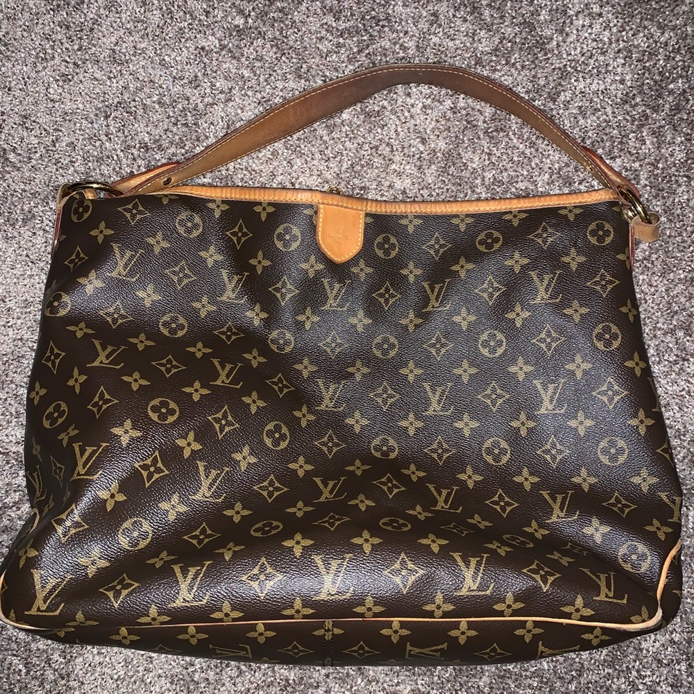 🔔 100% authentic🔔Louis Vuitton Monogram Delightful MM Shoulder Bag!